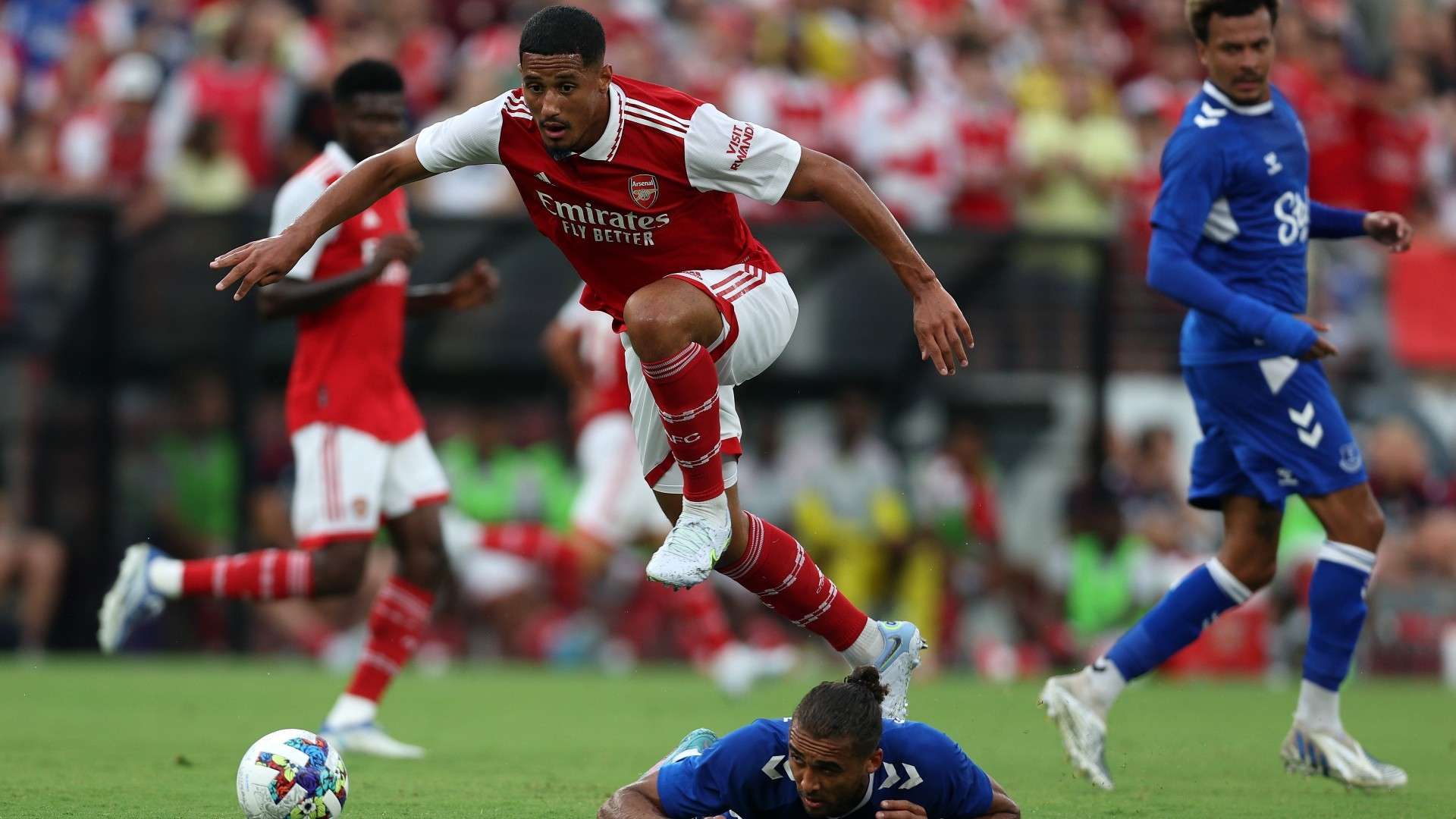 反而使赛场 反而使赛场