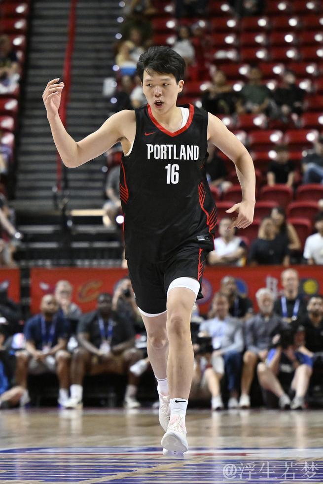 杨瀚森因伤缺席生涯首战，无缘迎战鹈鹕